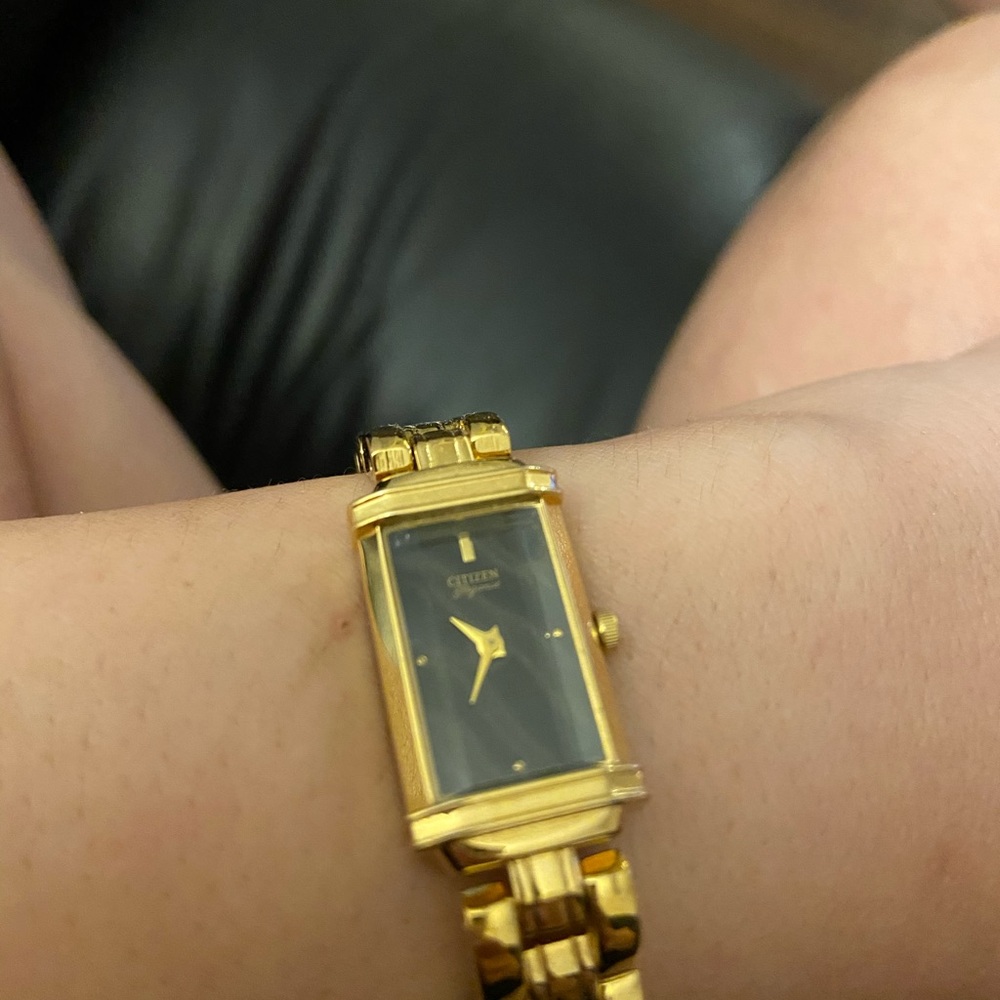 Watch - Picture 3 of 5